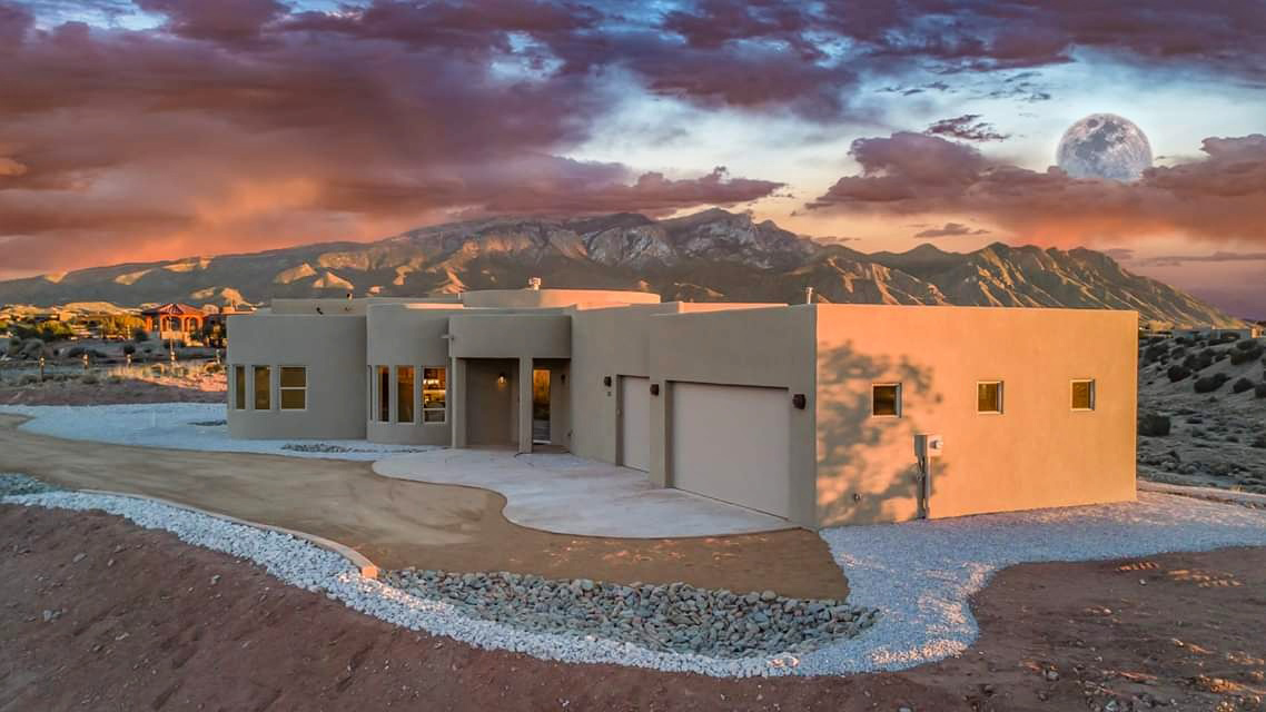 Santa Fe Style Custom Home - The Wheel House